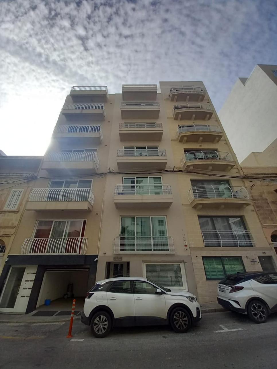 Best Location In Sliema Exteriör bild
